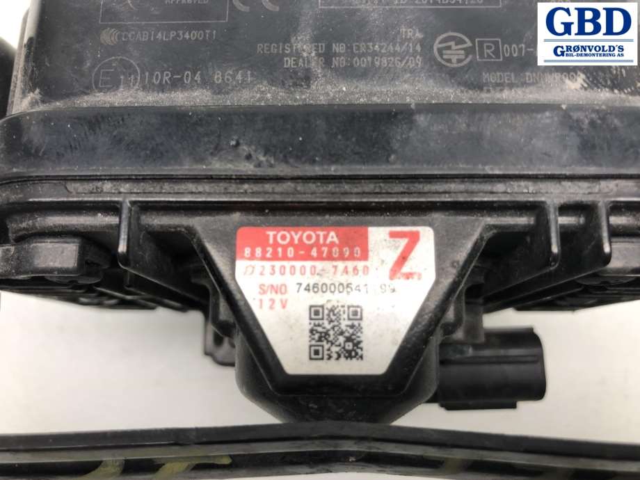 Toyota Prius, 2016- (Type IV, COMBI) (8821047090)