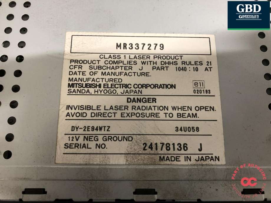 Bilstereo til Mitsubishi Pajero 2000-2006 (Type III)  (MR337279|)