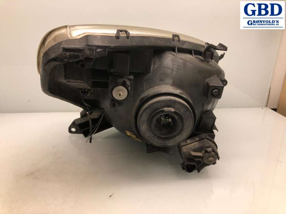 Toyota RAV4, 2000-2006 (Type II) (8115042180|8117042180)