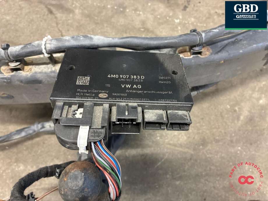 Hengerfeste til Audi A4 2015-2019 (Type V, Fase 1) (B9) (B9) (8W0 800 491 C|)