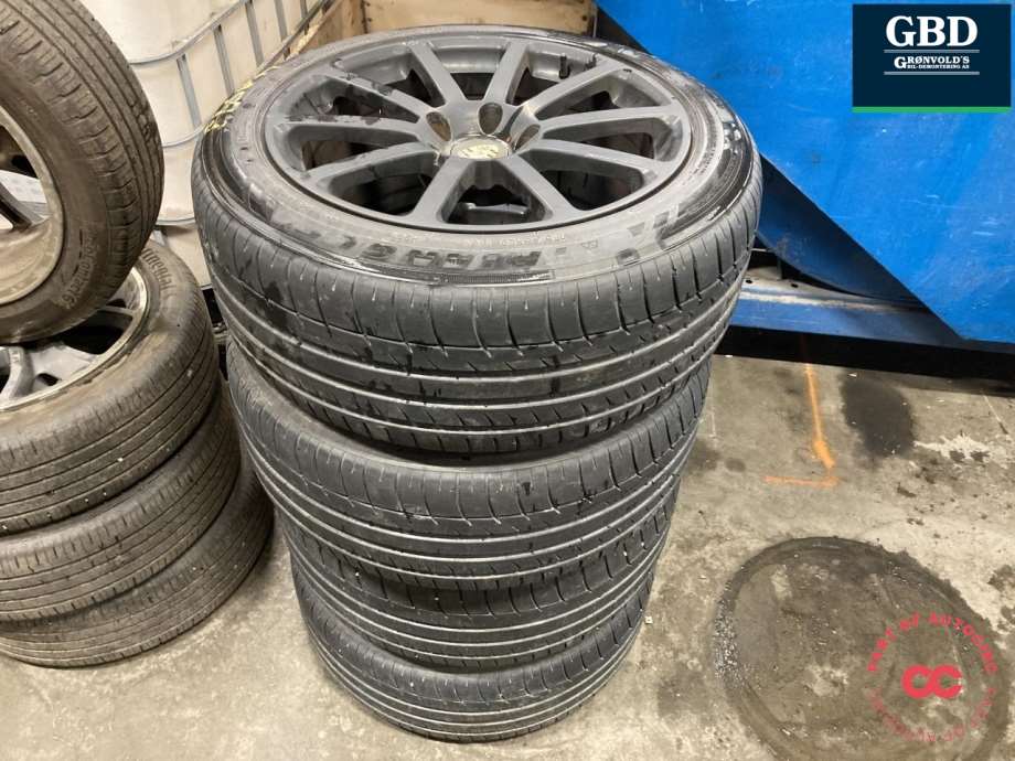 Porsche Cayenne, 2010-2017 (92A) (TRIANGLE|275-45R20|DATO 4620 | 4|84MM)