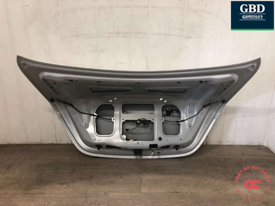 Bakluke sedan til Mercedes E-Klasse 2016-2023 (W213) (W213) (A 213 750 34 00|A 213 750 00 75|)