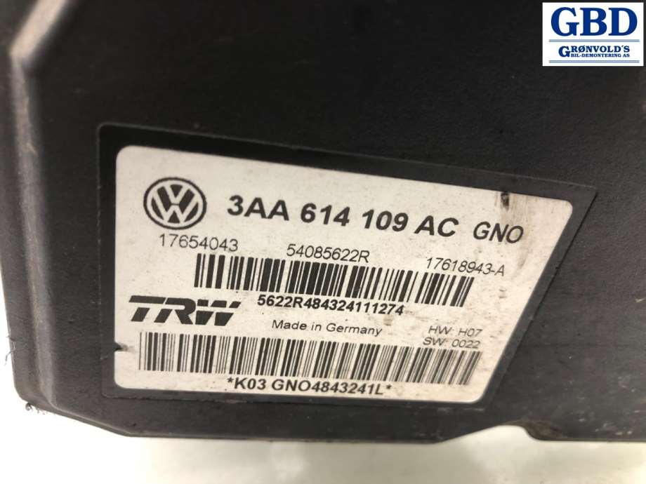 VW Passat, 2011-2015 (B7) (3AA 614 109 BM)