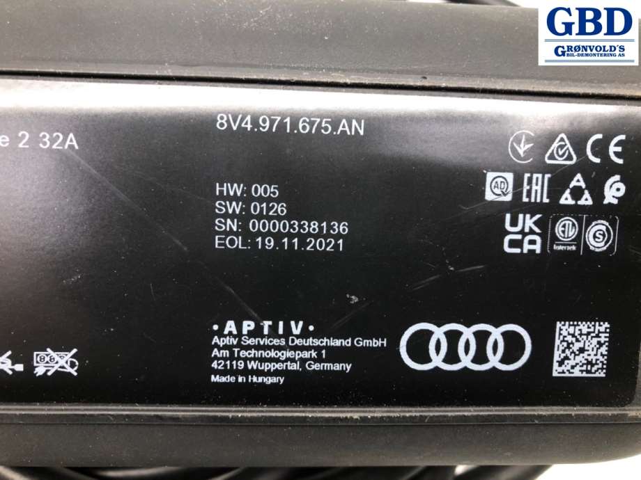 Audi Q4 e-tron, 2021- (8V4 998 639 H|V04 017 001 DF)