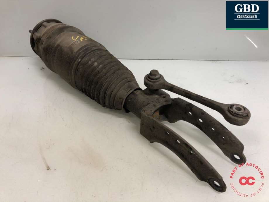 VW Touareg, 2010-2018 (Type II) (7P6 616 039 R|7P6 616 039 K)