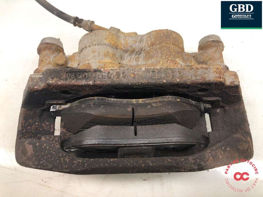 Bremsecaliper høyre foran til Mercedes Vito 2014-->> (W447) (W447) (A 447 420 85 00|A 447 420 01 83|)