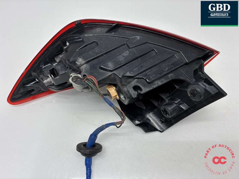 Baklykt venstre ytre til Mazda CX-3 2015-2022  (DB2S-51-160E|)