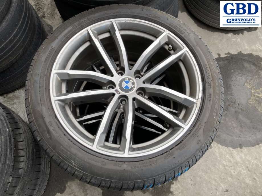 BMW 5-Serie, 2017- (G30/G31) (PIRELLI|245-45R18|DATO 2721 | 6|75MM |8JX18 | ET30 )