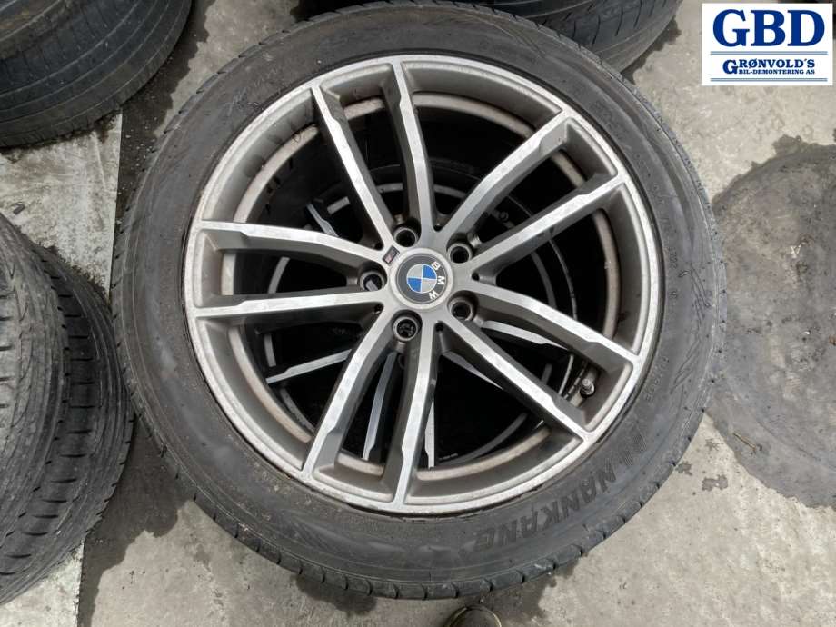 BMW 5-Serie, 2017- (G30/G31) (PIRELLI|245-45R18|DATO 2721 | 6|75MM |8JX18 | ET30 )