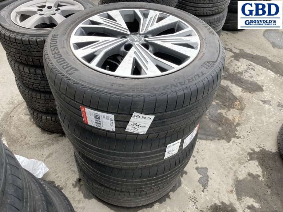 Audi Q4 e-tron, 2021-(BRIDGESTONE|235-55R19 )