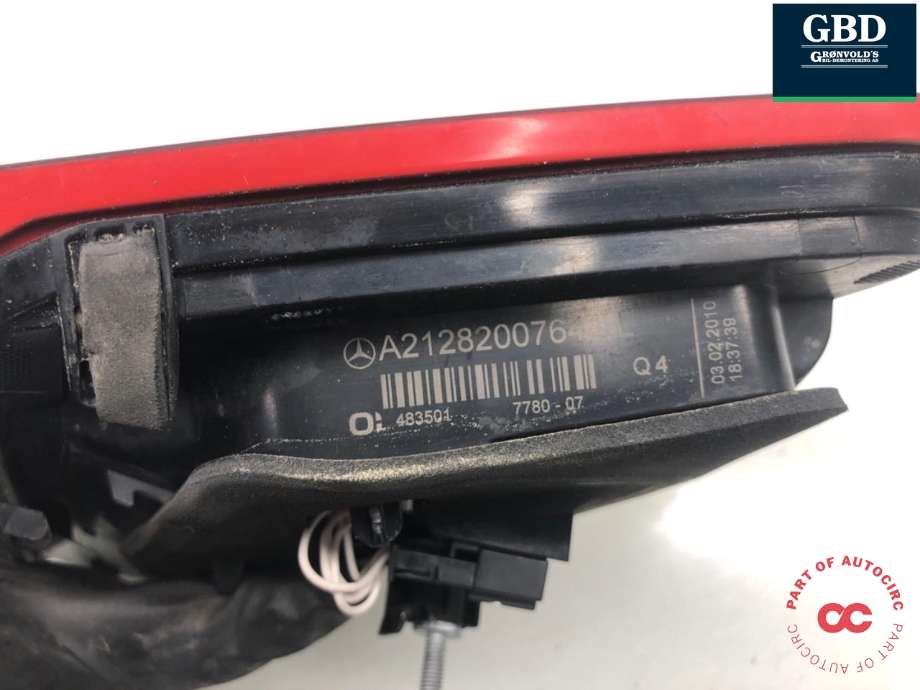 Baklykt venstre indre til Mercedes E-Klasse 2009-2013 (Fase 1) (W212) (W212) (A 212 820 07 64|A 212 906 01 58|)