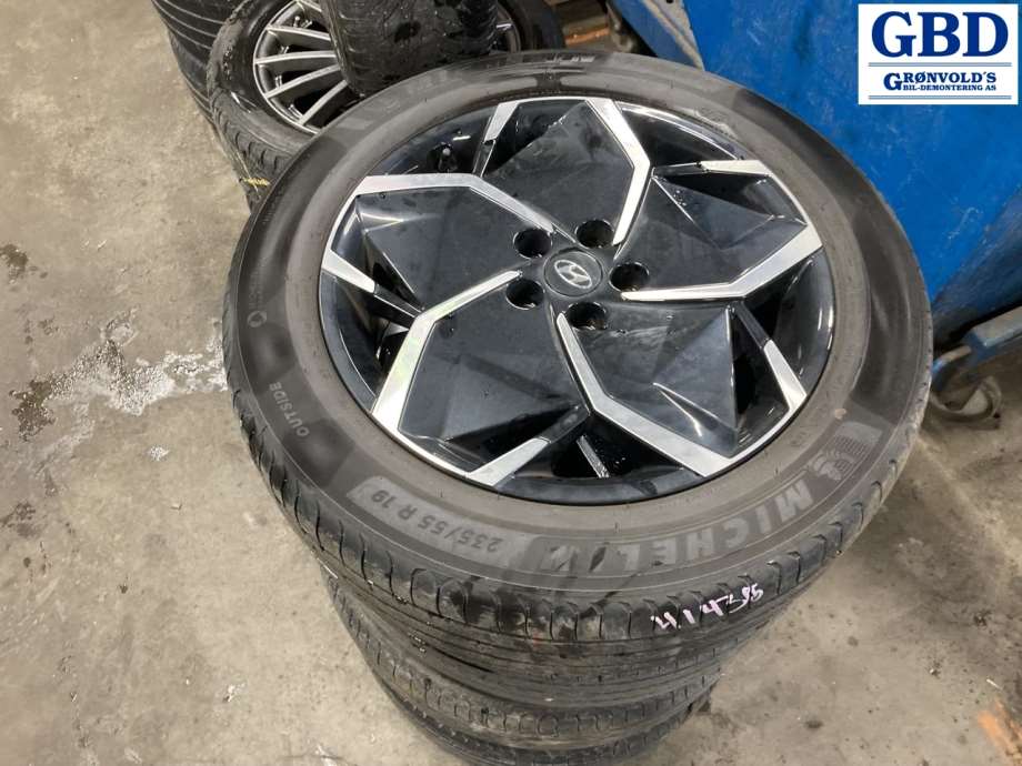 Hyundai Ioniq 5, 2021- (MICHELIN|235-55R19|DATO 4720 | 5|11MM|7|5JX19 | ET49|5)