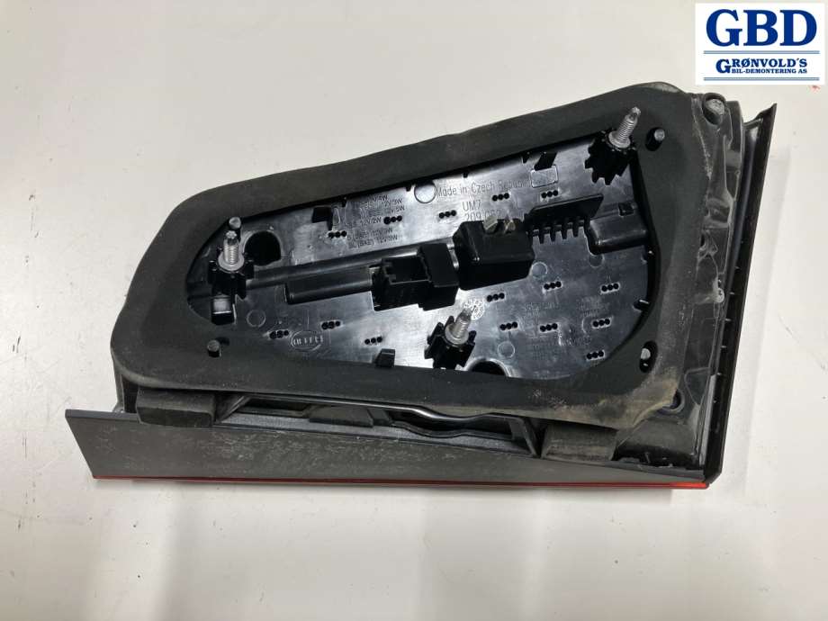 Audi A3, 2016-2020 (Type III, Fase 2) (8V4 945 093 F|8V4 945 093 C)