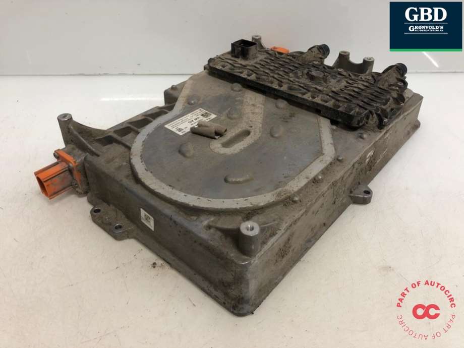 VW ID.5, 2022- (1EA 915 684 EA|1EA 915 684 BQ)