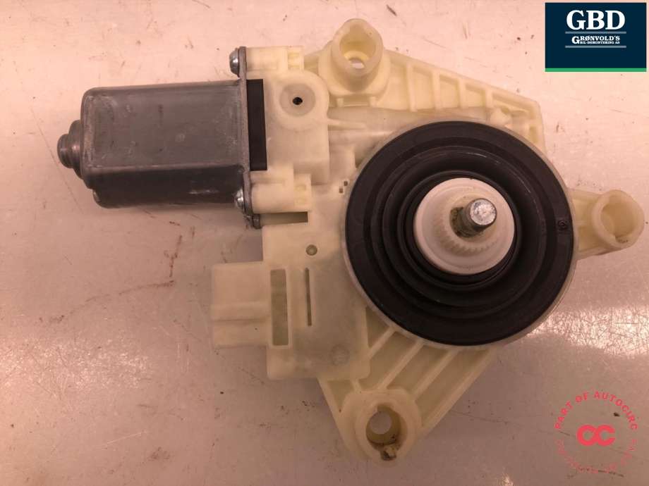 Ruteheis, kun motor, venstre foran til Mercedes C-Klasse 2014-2018 (Fase 1) (W205) (W205) (A 213 906 99 01|A213 906 99 01|)