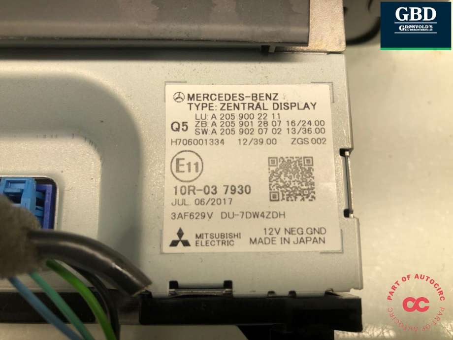 Bilstereo navigasjon skjerm til Mercedes X-Klasse 2017-2020 (A 205 900 22 11|A 205 900 22 11 80|)