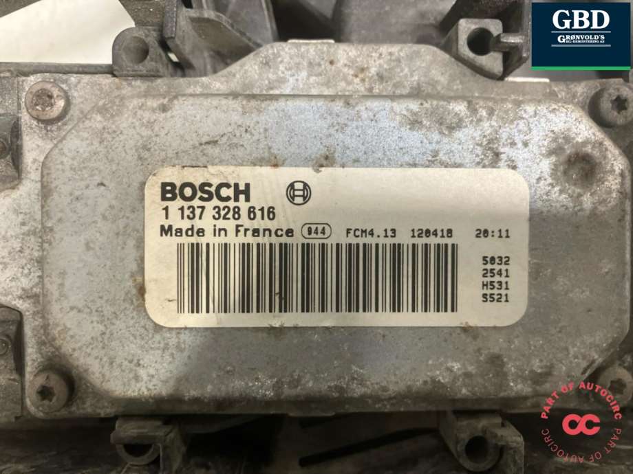 VW Golf VI, 2008-2012 (BOSCH|1K0 121 203 AN|0 130 307 175)