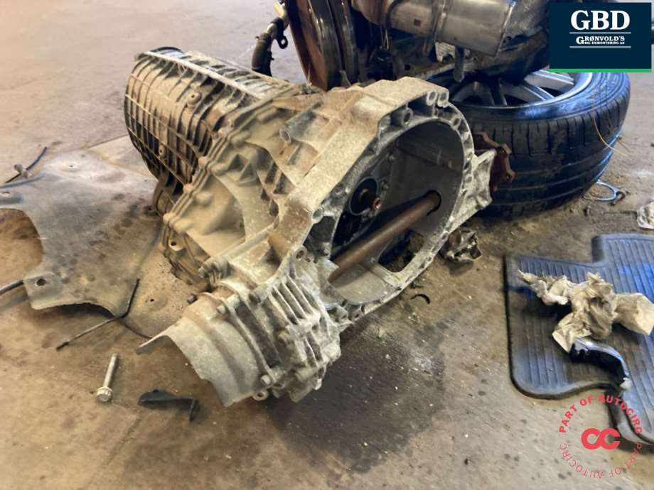 Audi A4, 2015-2019 (Type V, Fase 1) (B9) (PHQ|0CK 300 044 F)
