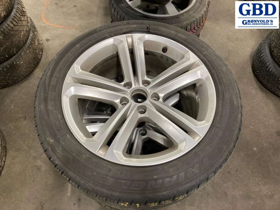 VW Tiguan, 2011-2016 (Type I, Fase 2) (TRIANGLE|235-50R18|DATO 5221 |8JX18 - ET30)