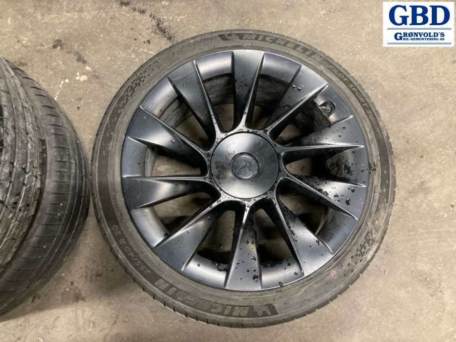 Tesla Model Y, 2021- (MICHELIN|255-40R20|DATO 5021 |ET45)