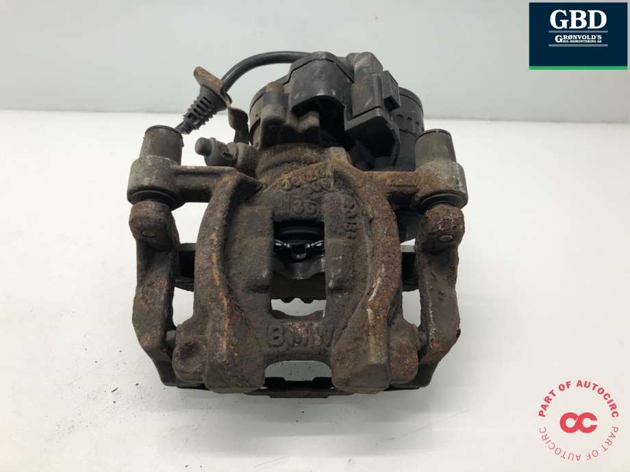 Bremsecaliper venstre bak, elektrisk til BMW 2-Serie, Active/Gran Tourer 2014-->> (F45/F46) (F45/F46) (34 20 6 883 033|)