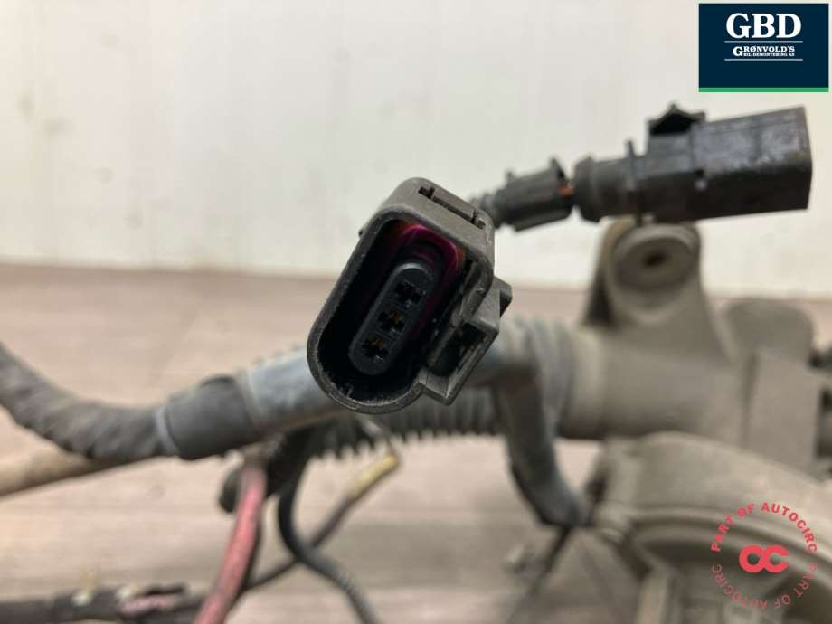 VW Passat, 2011-2015 (B7) (3AB 423 050 M|3AB 423 061 M)