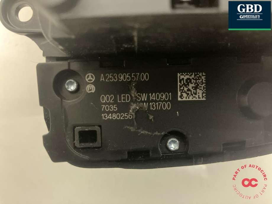 Bilstereo navigasjon betjeningspanel til Mercedes GLC 2015-2022 (X253) (X253) (A 205 900 59 15|A 205 900 48 19|A 253 905 51 00| A 253 905 57 00)