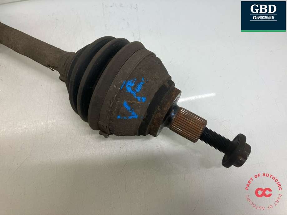 Drivaksel venstre foran, diesel/manuell til Audi Q3 2011-2014 (Type I, Fase 1) (5N0 407 761 F|5N0 407 763 D|5N0 407 763 DX)
