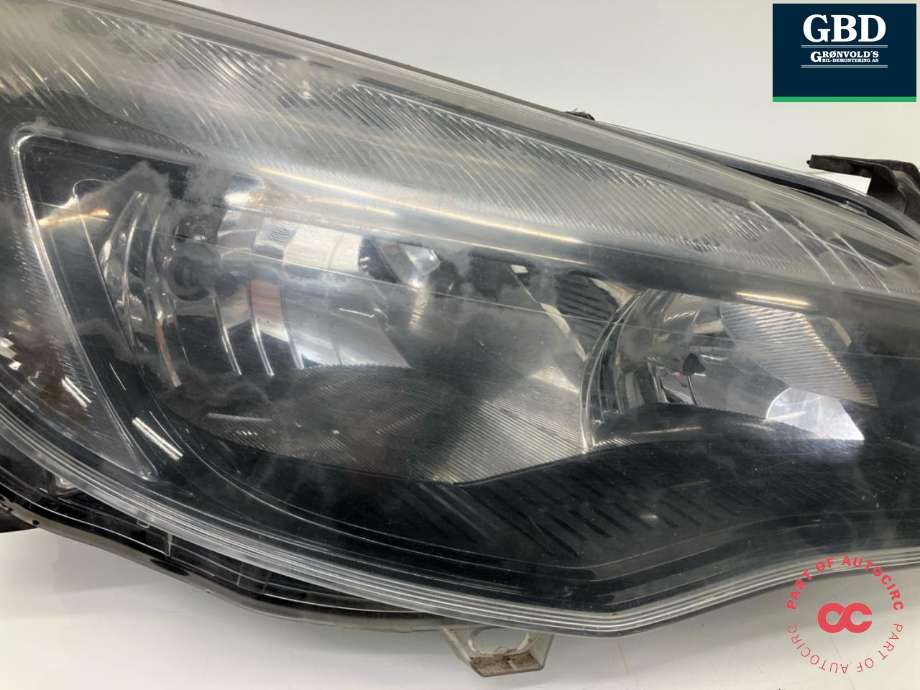 Frontlykt høyre halogen til Opel Astra J 2010-2015 (13365291|)