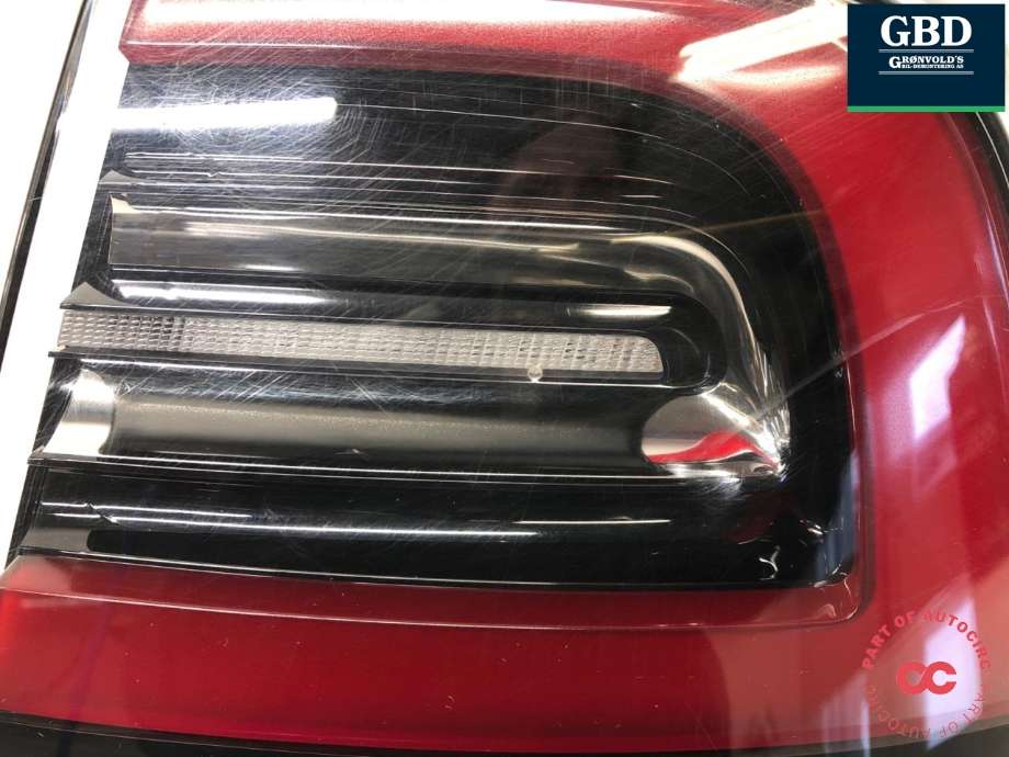 Baklykt høyre ytre til Tesla Model Y 2021-2024 (Type I) (1502087-99-D|1502087-00-D|)