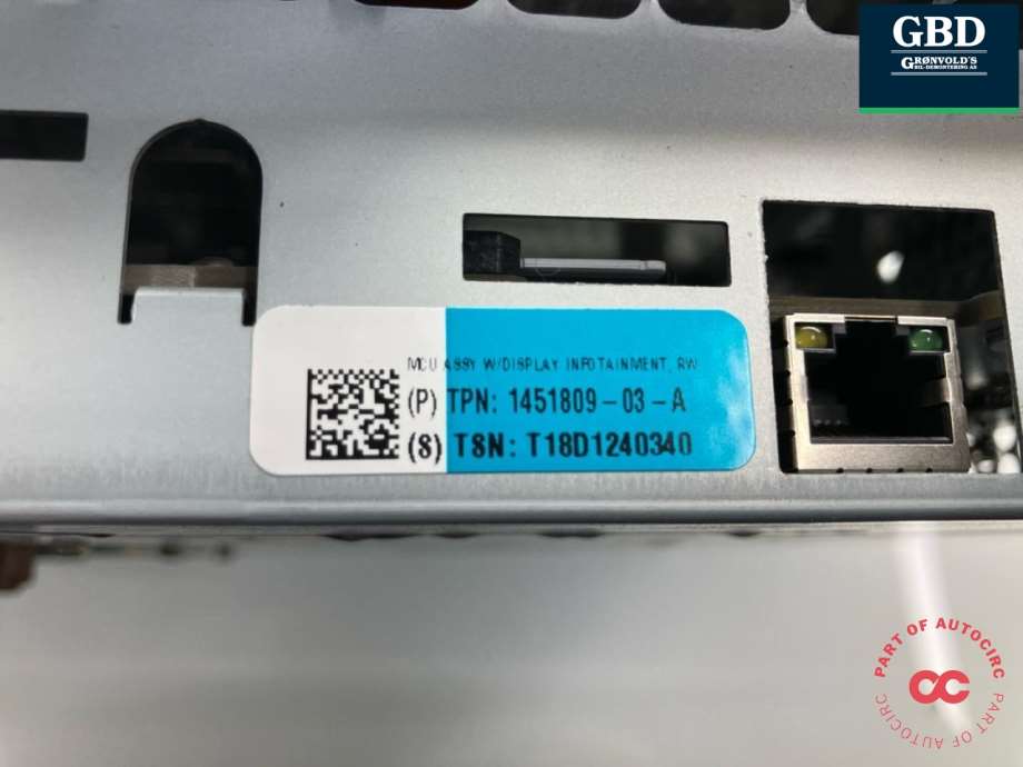 Tesla Model X, 2016- (1451809-S3-E|1451809-S3-G | 1451809-S3-H | 1451809-S3-J)