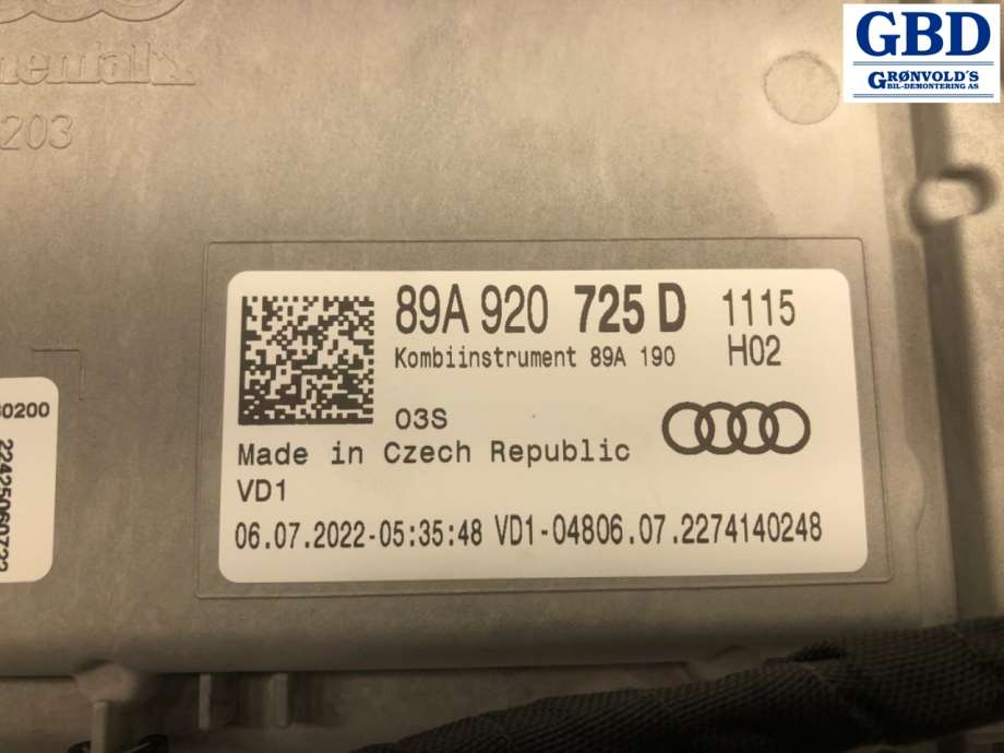 Audi Q4 e-tron, 2021- (89A 920 725 E)