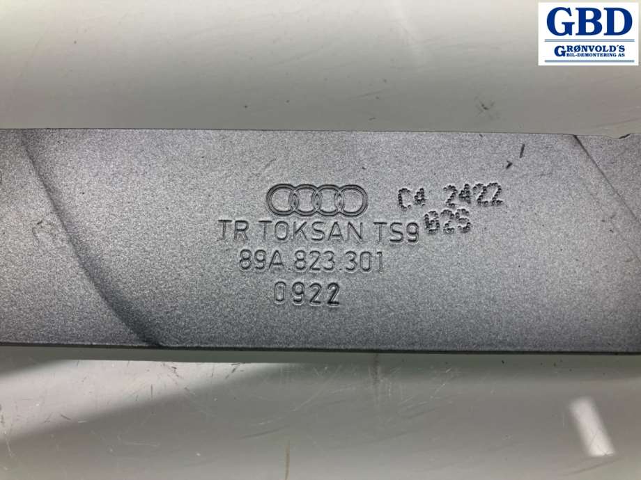 Audi Q4 e-tron, 2021- (89A 823 301)