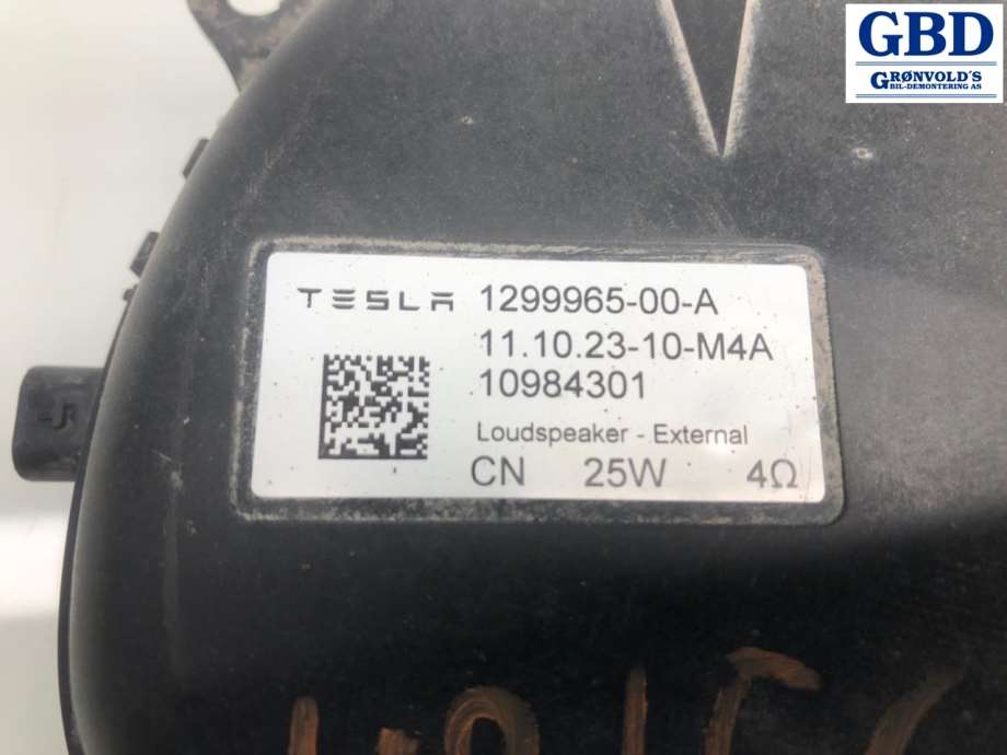 Tesla Model 3, 2024- (Fase 2) (1299965-00-A)