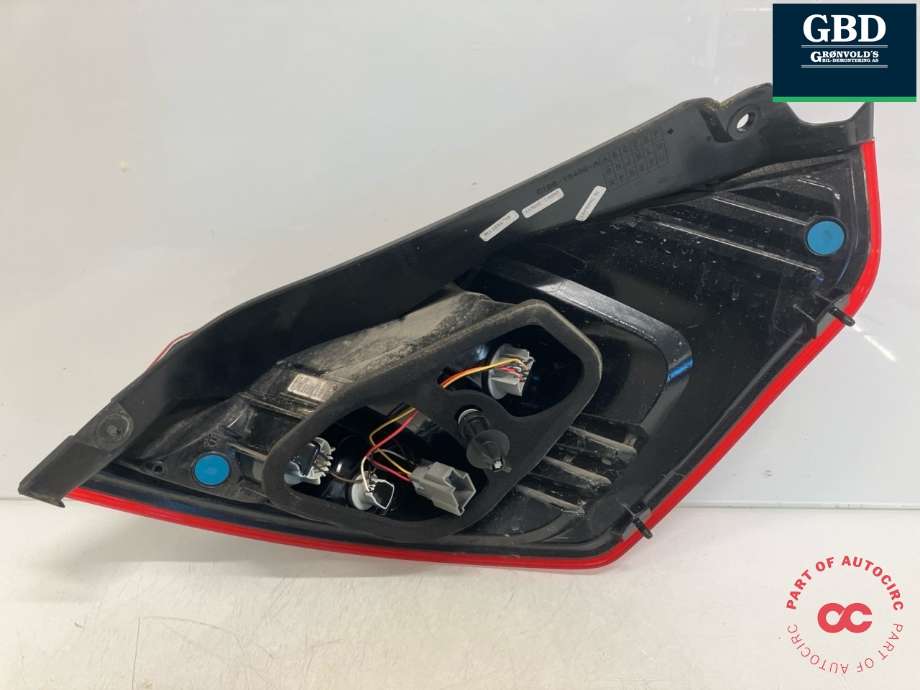 Baklykt venstre til Ford Fiesta 2013-2017 (Type VI, Fase 2) (1877011|C1BB-13405-AE|C1BB-13405-AD)