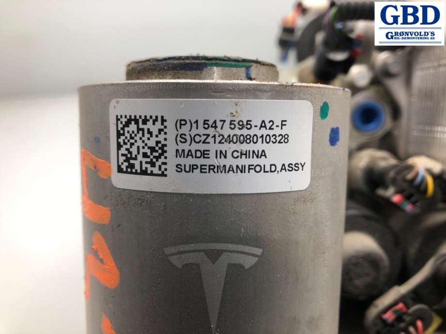 Tesla Model 3, 2024- (Fase 2) (1547595-00-H|1547595-02-H|1547595-A2-F)