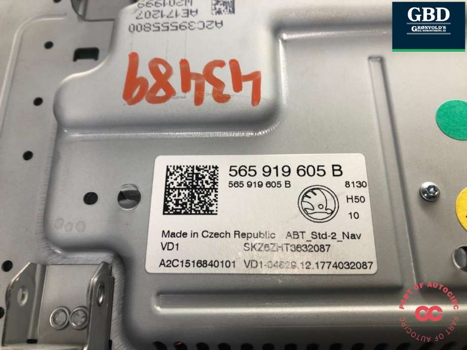 Bilstereo navigasjon skjerm til Škoda Kodiaq 2017-->>  (565 919 605 B|565 919 605 B  IZY|)