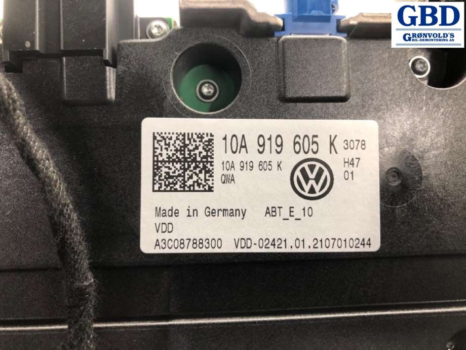 VW ID.4, 2020- (10A 919 605 K)