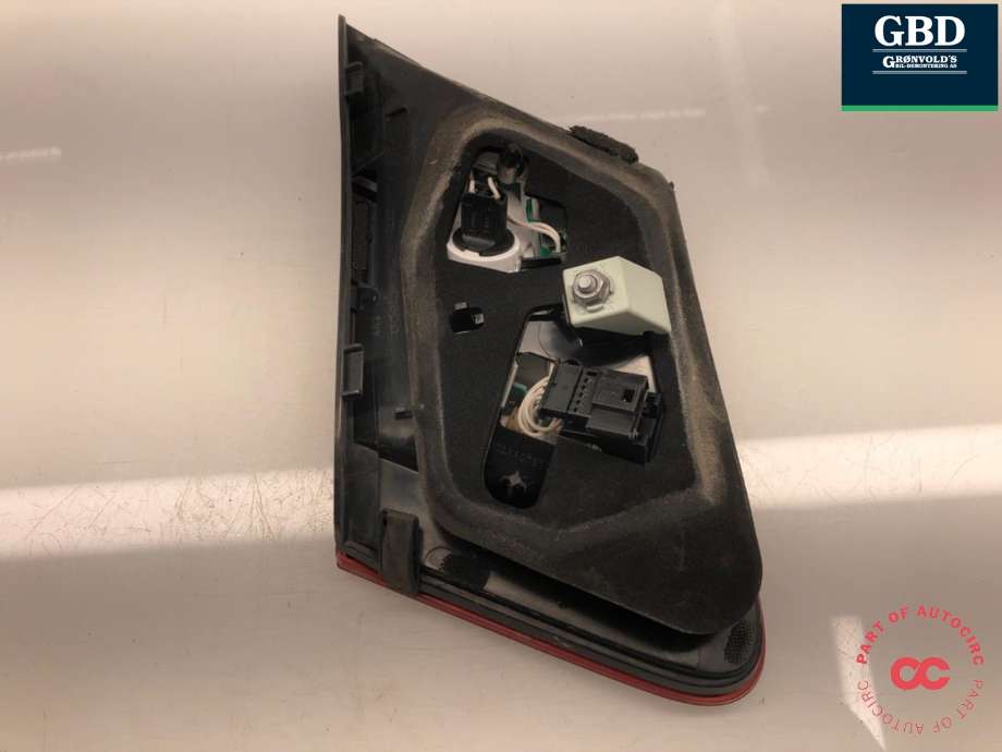 Baklykt høyre indre til Mercedes E-Klasse 2009-2013 (Fase 1) (W212) (W212) (A 212 906 02 58|A 212 820 08 64|)