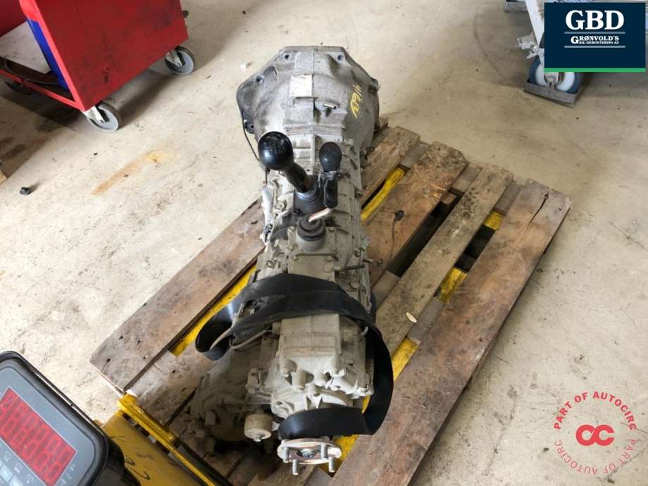 Toyota Land Cruiser 120, 2002-2009 (3303060A01|3303060A02)