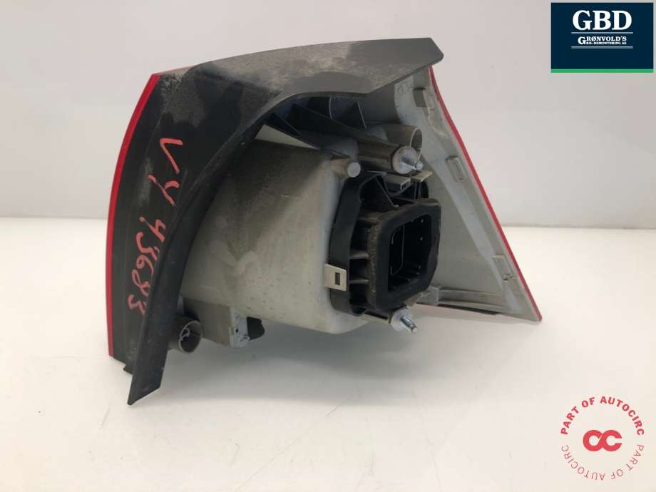 Baklykt venstre ytre til VW Golf V, Combi 2003-2008  (1K6 945 095 AA|)