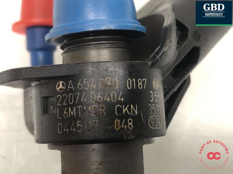 Dyse innsprøyting diesel til Mercedes Vito 2014-->> (W447) (W447) (A 654 070 01 87|A 654 070 01 87 80|2207406404)