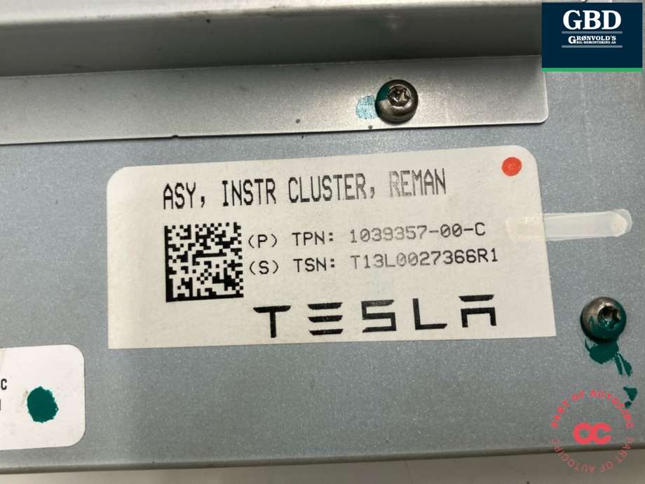 Instrumentpanel til Tesla Model S 2013-2016 (Fase 1)  (1039357-00-C | 1004788-00-C |1004788-00-D|1004788-00-E | 1004788-00-F | 1004788-00-G | 1004788-00-H|1039357-00-D | 1039357-00-F |1039357-00-G | 1039357-00-H)