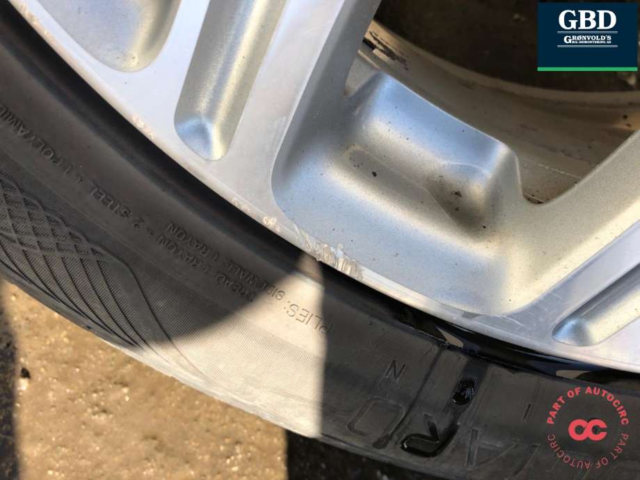 Hjulsett aluminium sommer til Mitsubishi Outlander 2012-2015 (Type III, Fase 1)  (225/55R18 18X7J ET38|VREDENSTEIN ULTRAC SATIN|ÅR0322 4|3MM)
