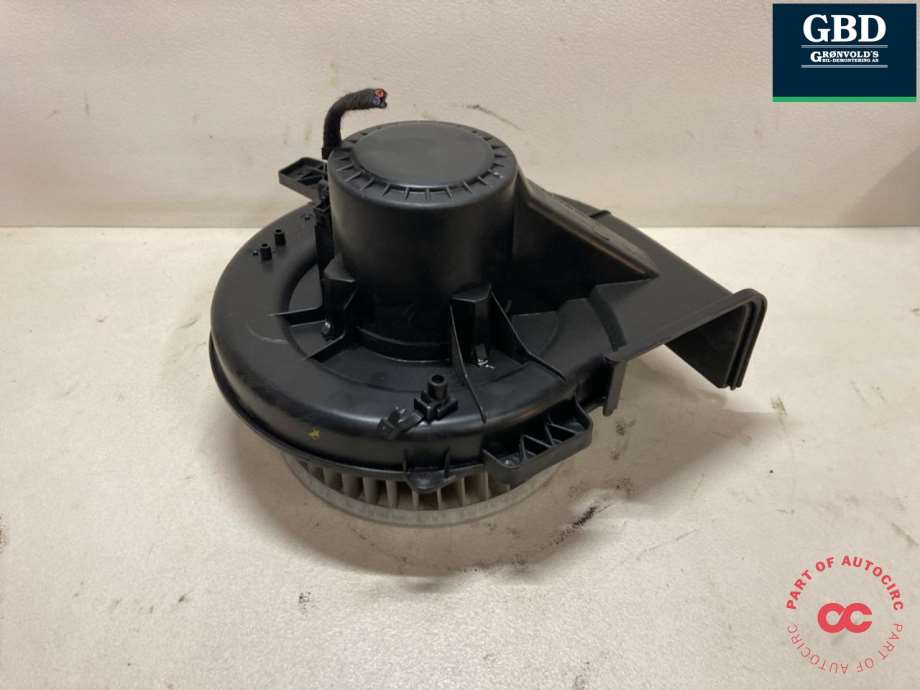 Audi A1, 2014-2018 (Type I, Fase 2) (6R1 819 015 A|6R1 819 015)