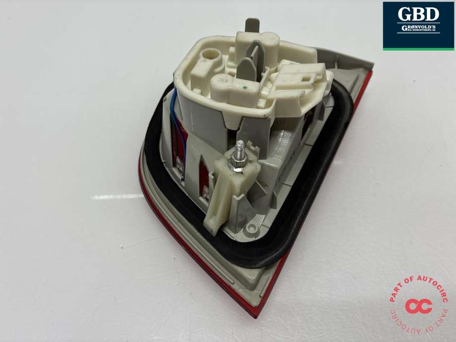 Baklykt høyre indre til BMW 3-Serie 2005-2011 (E90/E91/E92/E93) (E90/E91/E92/E93) (63 21 7 289 428|63 21 4 871 734|)