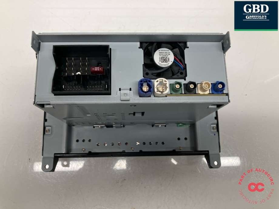Bilstereo navigasjon skjerm til Mercedes Vito 2014-->> (W447) (W447) (A 447 900 23 21|A 447 900 83 19|A 447 900 95 22)