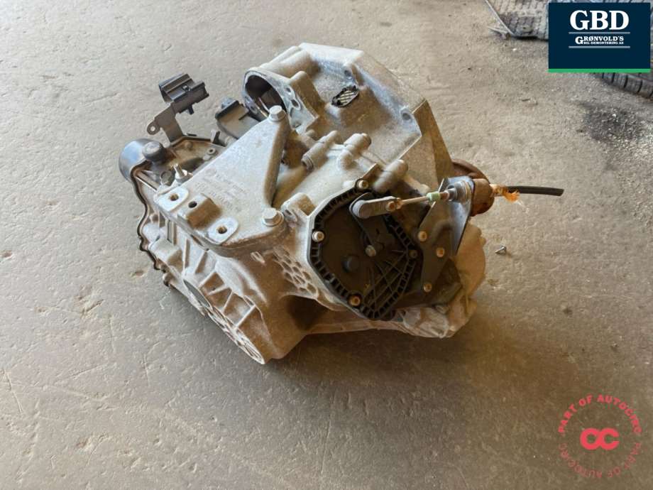 VW Golf VI, 2008-2012 (NQK|0AM 300 060 D  01Y)