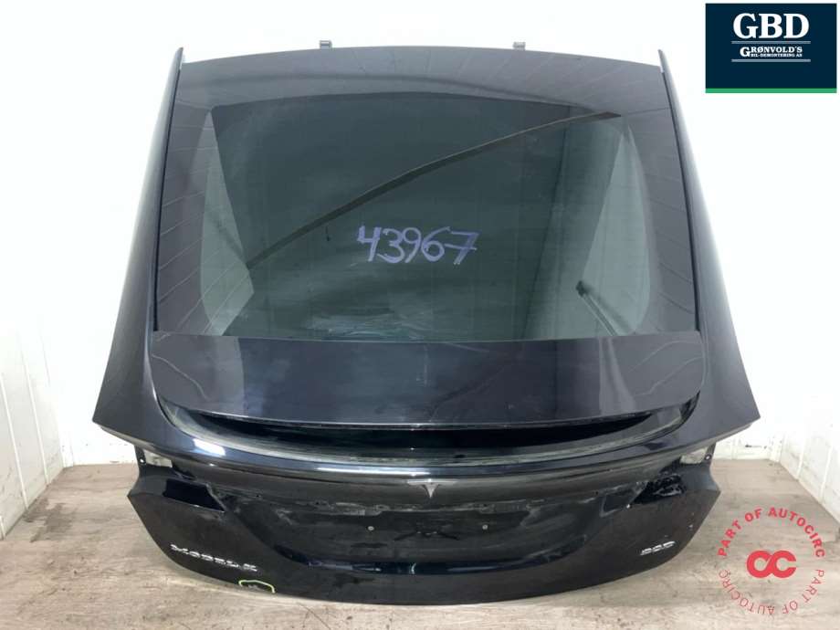 Tesla Model X, 2016-