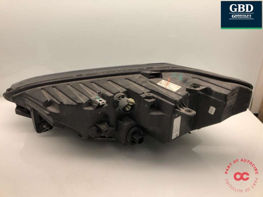 Tesla Model X, 2016- (1034319-88-B | 1034319-99-B|1034319-00-B | 1034319-00-C |1034319-00-D)